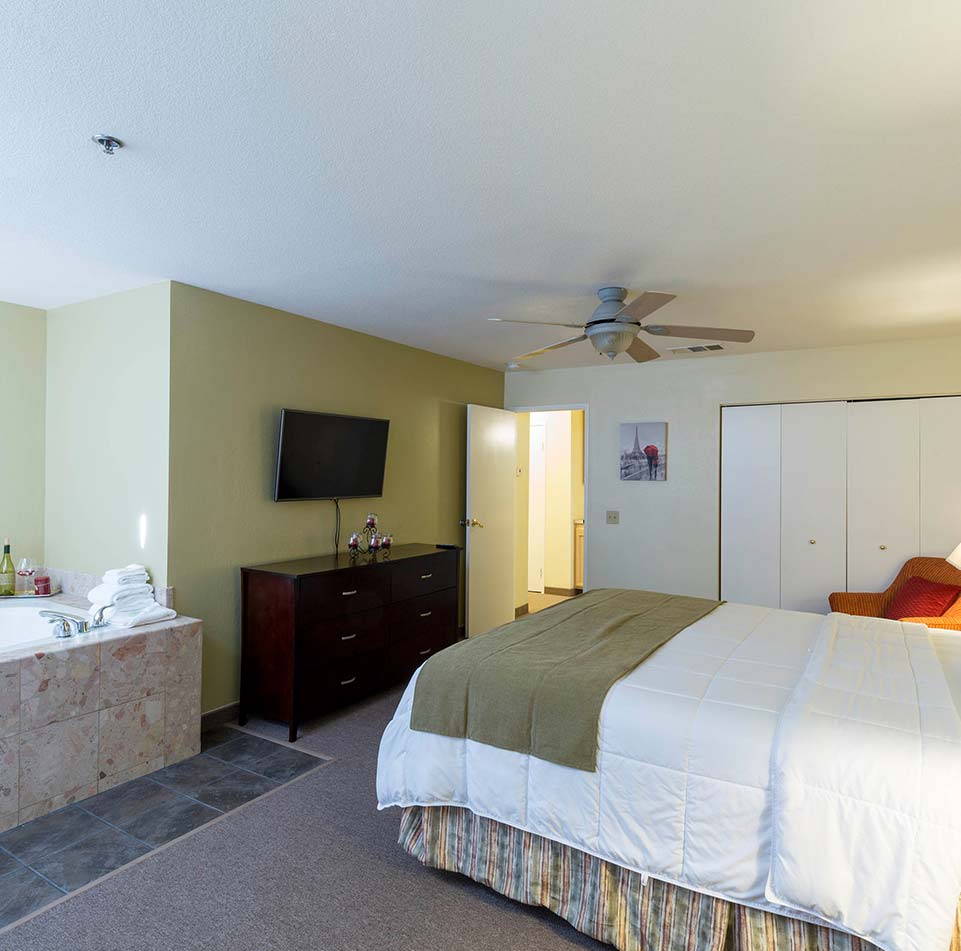 Honeymoon Suite